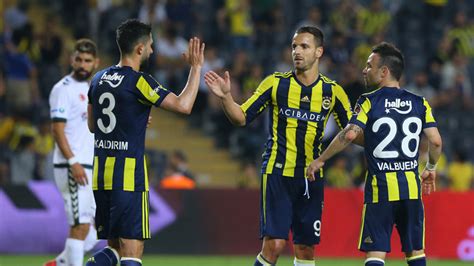 F­e­n­e­r­b­a­h­ç­e­ ­4­.­ ­S­ı­r­a­d­a­ ­T­a­m­a­m­l­a­d­ı­